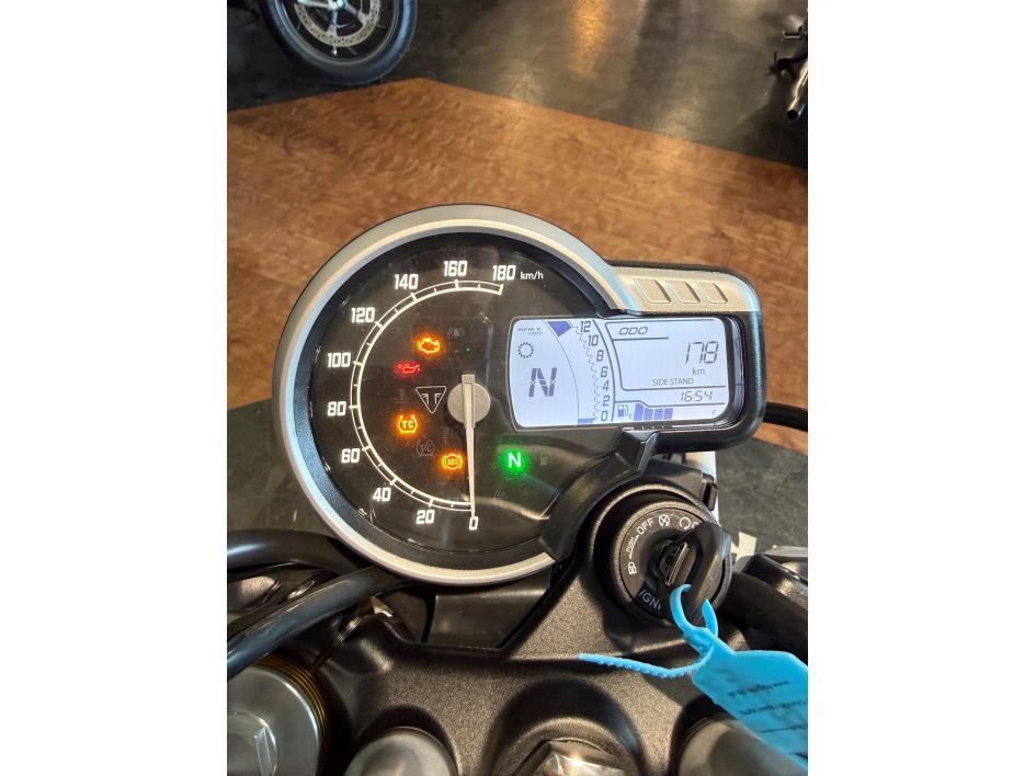 TRIUMPH Scrambler 400 X
