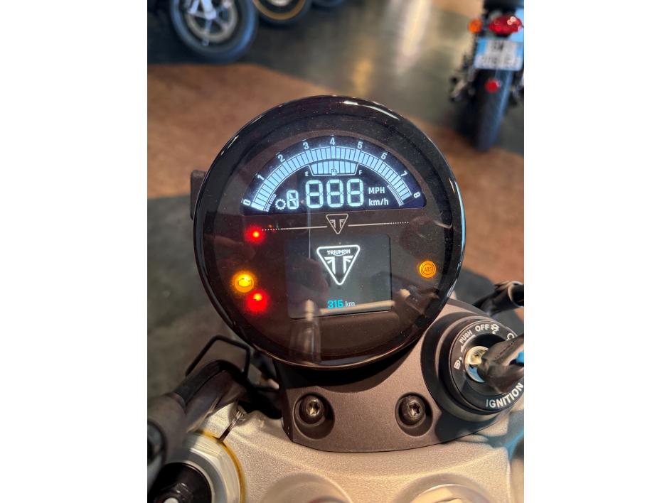TRIUMPH SPEED TWIN 1200 RS