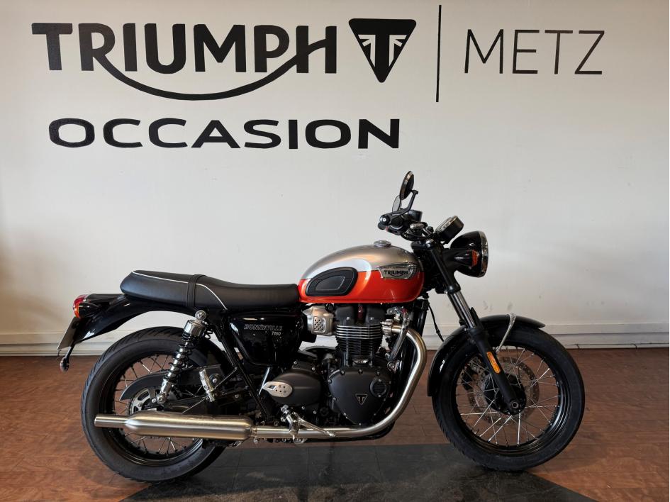 TRIUMPH Bonneville T100