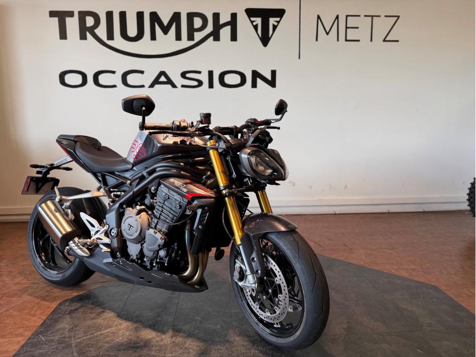 TRIUMPH SPEED TRIPLE 1200 RS