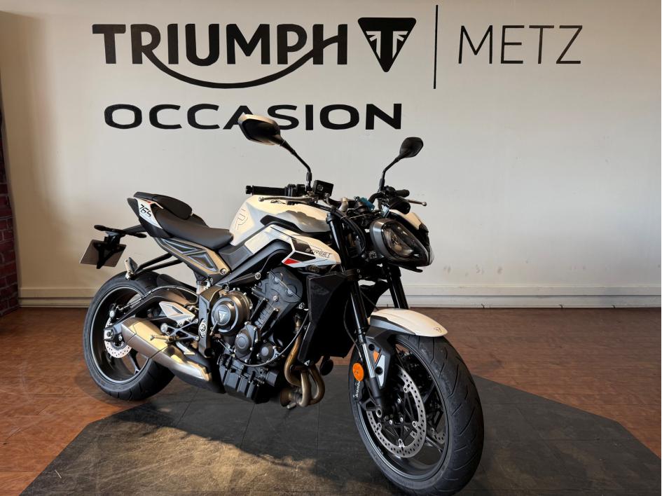 TRIUMPH STREET TRIPLE 765 R